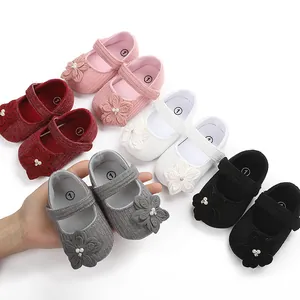 Scarpe da principessa per neonati con suola morbida ed elegante decoro floreale