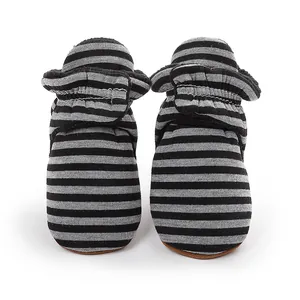 Bottes d'hiver pour bébé à rayures grises et noires avec doublure polaire douce