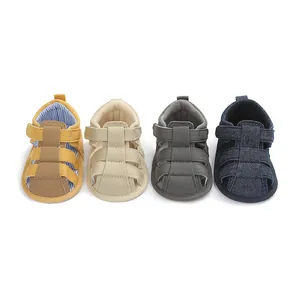 Cuatro pares de sandalias transpirables para bebés en diferentes colores para verano