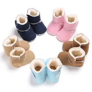 Variedad de botines de invierno para bebé multicolores con forro polar cálido y suela suave