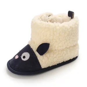 Bottes de neige d'hiver pour bébé avec dessin animé mouton et semelle souple pour enfants