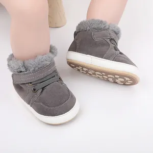Graue Baby-Winterstiefel mit weichem Fellfutter und verstellbarem Klettverschluss