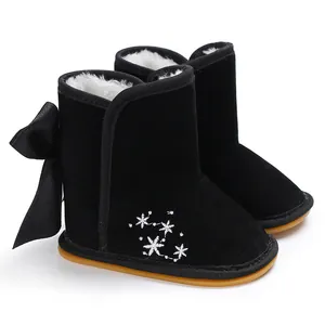 Schwarze Baby-Schneestiefel für Mädchen mit Schneeflocken und Pelzfutter
