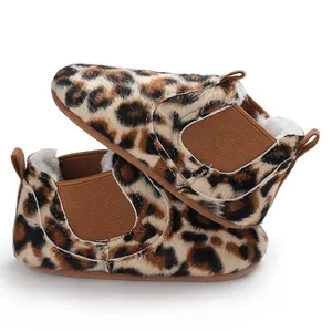 Soft cozy leopard print baby winter walking boots with warm faux fur lining for infants