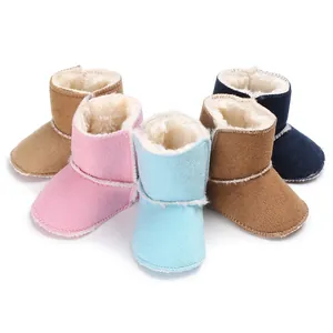 Botas de nieve de invierno para bebés de 0 a 1 año con forro de felpa suave en varios colores