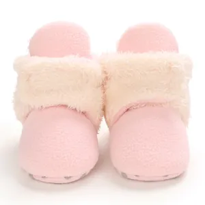 Chaussons en peluche rose avec bordure polaire chaude pour bébés âgés de 0 à 1 an