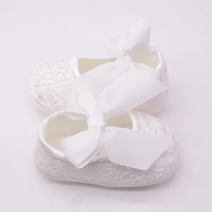 Zapatos de princesa de encaje blanco con lazo para bebé niña de 0 a 1 año de edad.