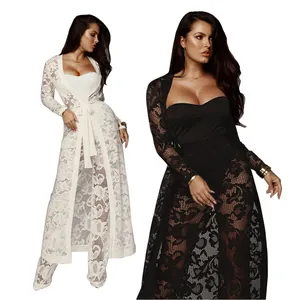 Vista detallada del conjunto sexy de 3 piezas de encaje para mujer con top y pantalón ancho