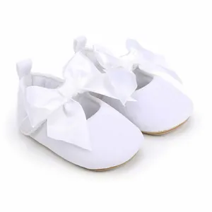Elegante witte baby prinses loopschoentjes met grote satijnen strikken voor peuters
