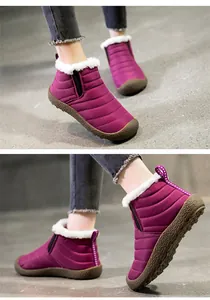 Warme lila Winter-Schneestiefel für Senioren mit weißem Kunstfellfutter und weichen Sohlen.