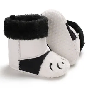 Bottes d'hiver chaudes pour bébé avec semelles antidérapantes et design panda