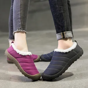 Warme Winter-Slipper mit weichem Fellfutter für Paare mit rutschfester Gummisohle.