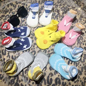 Rutschfeste Baby-Hausschuhsocken mit weicher Sohle und niedlichen Cartoon-Mustern
