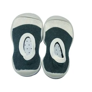 Baby Söckchenschuhe mit rutschfester Gummisohle und atmungsaktivem Strick für Kleinkinder