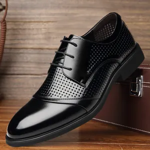 Zapatos de vestir negros transpirables para hombre con diseño perforado y cordones