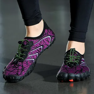 Scarpe da Scoglio a Cinque Dita per Uomo Donna Asciugatura Rapida Scarpe da Acqua Antiscivolo Stampate per Spiaggia e Immersione