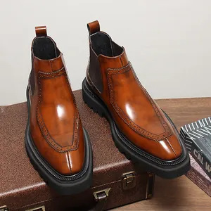 Bottines Chelsea en Cuir Véritable pour Hommes Bottines Martin Sculptées Brogue Haute Brillance Semelle Epaisse Antidérapante Bottes Chaudes d'Hiver