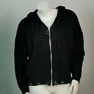Schwarzer Kapuzenstrickpullover für Damen mit Reißverschluss und Saum im Destroyed-Look