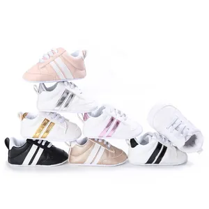 Colección de zapatillas casuales para bebés con suela blanda en varios colores nuevos