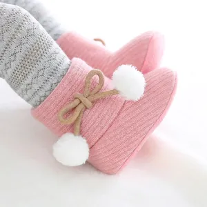 Bottes en Tricot Chaudes d'Hiver pour Nourrisson Bébé Semelle Souple Premiers Pas Chaussures de Bambin Avec Pompons Nœud Décoration Fourrées