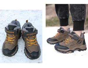 Strapazierfähige Jungen-Schneestiefel mit Fleece-Futter und 'FASHION'-Klettverschluss.