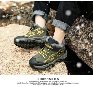 Detailansicht der Winter-Outdoor-Schuhe für Jungen mit warmem Fleecefutter und rutschfester Sohle.