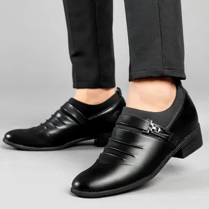 Elegante zwarte Britse stijl formele herenschoenen met een handige interne verhoging.