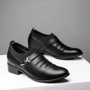 Elegante formele herenschoenen van leer met verborgen verhoging en puntige neus
