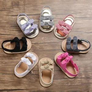Collection de sandales d'été pour bébés à semelle souple avec nœuds en plusieurs couleurs