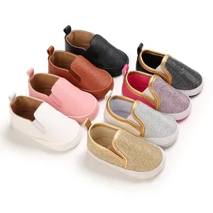 Varietà di scarpine per neonati colorate con suole morbide antiscivolo per 0-12 mesi