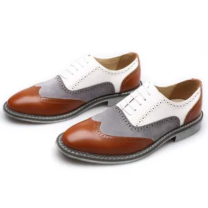 Vue détaillée des chaussures Brogue tricolores pour hommes avec motifs perforés