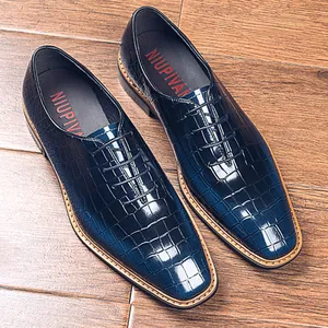 Luxe blauwe herenschoenen met krokodillenprint voor zakelijke en feestelijke gelegenheden