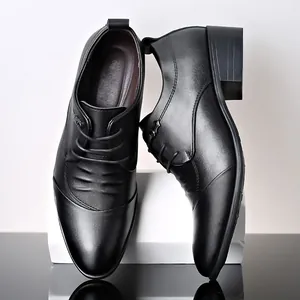 Eleganti scarpe rialzate in pelle nera da uomo con lacci per matrimoni formali e ufficio