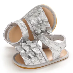 Silberne glitzernde Baby-Sandalen mit Rüschen und rutschfester Sohle für Kleinkinder