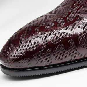 Premium burgundy men's dress shoes with embossed crocodile pattern and glossy finish