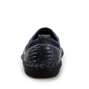 High-quality men's breathable mesh slip-on loafers in navy blue for casual summer wear