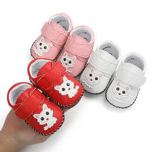 Cartoon Baby Lauflernschuhe mit rutschfester Gummisohle in den Farben Rot, Rosa und Weiß