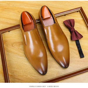 Formal men's tan leather pointed-toe loafers, slip-on business shoes with elegant style