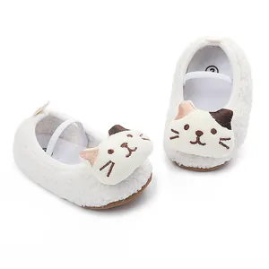 Cute white sherpa baby walking shoes with 3D cartoon cat face design for infants.