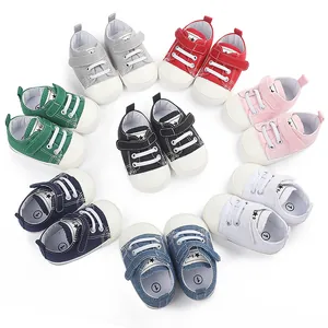 Collection de chaussures en toile pour bébé colorées avec bandes velcro en cercle