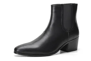 Detaillierte Seitenansicht schwarzer Leder-Chelsea-Stiefeletten für Herren mit Blockabsatz