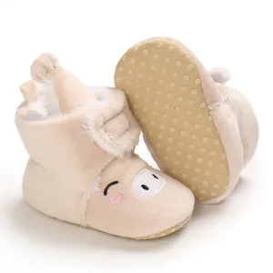 Bottes de neige bébé brodées petit cochon avec doublure polaire chaude et semelle souple