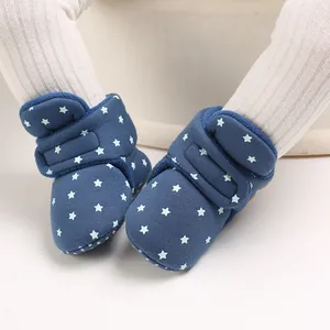 Botas de nieve cálidas para bebé azul oscuro con estampado de estrellas y cierre de velcro