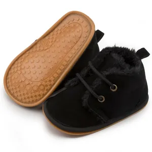 Baby-Winterstiefel mit warmem Fleecefutter und rutschfester Gummisohle mit Sternmuster