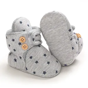 Botas de nieve grises para bebé con estrellas, suela blanda y forro de felpa