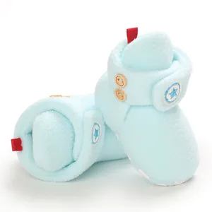 Morbidi stivaletti neonato in pile azzurro con suola flessibile per primi passi 0-1