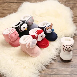 Colección de zapatos de algodón para bebés con animales de dibujos animados en alfombra suave