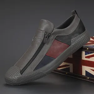 Μοντέρνα γκρι ανδρικά slip-on παπούτσια με φερμουάρ και σχέδιο color-block για στυλ