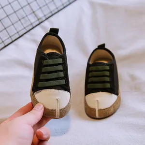 Bequeme Baby Canvas Lauflernschuhe mit weicher Sohle und elastischen Schnürsenkeln