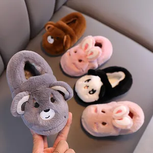 Chaussons en peluche chauds pour bébé avec jolis motifs d'animaux pour garçons et filles